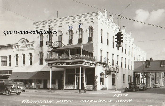 Stukeys Inn (Arlington Hotel) - OLD IMAGE OF ARLINGTON HOTEL (newer photo)